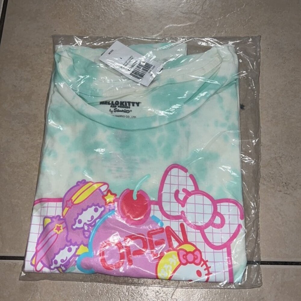 Hello Kitty Sanrio Ice Cream Kawaii Tokyo Crop Women Plus Tie-Dye T-Shirt